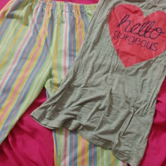 Free pj Shirt and pant - Picture 3 of 11